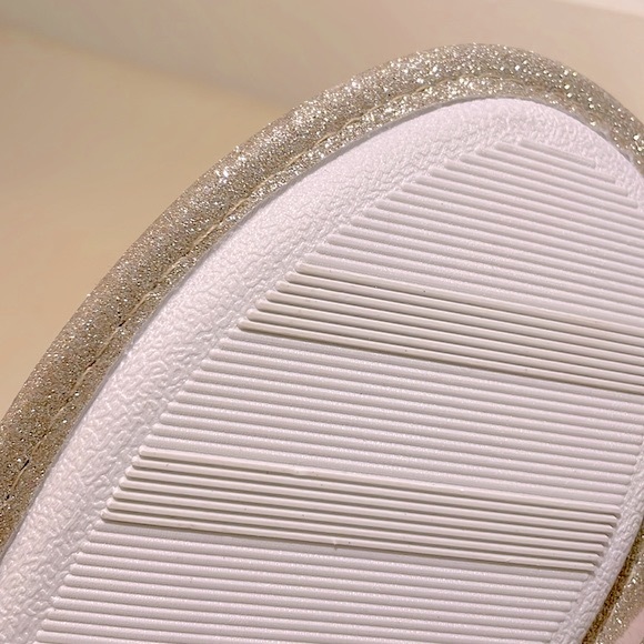🆕 Disney Mickey Mouse Quilted Rose Gold Glitter Slippers w/Metallic Icon Charms - Picture 7 of 7